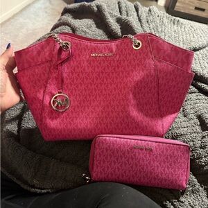 Michael Kors Pink Tote Bag and Wallet Set